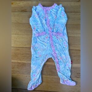 Magnetic Me 0-3 Months